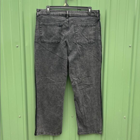 Women's Tuxedo Black Wash Denim Straight Leg Jeans Size 18 - Picture 3 of 8
